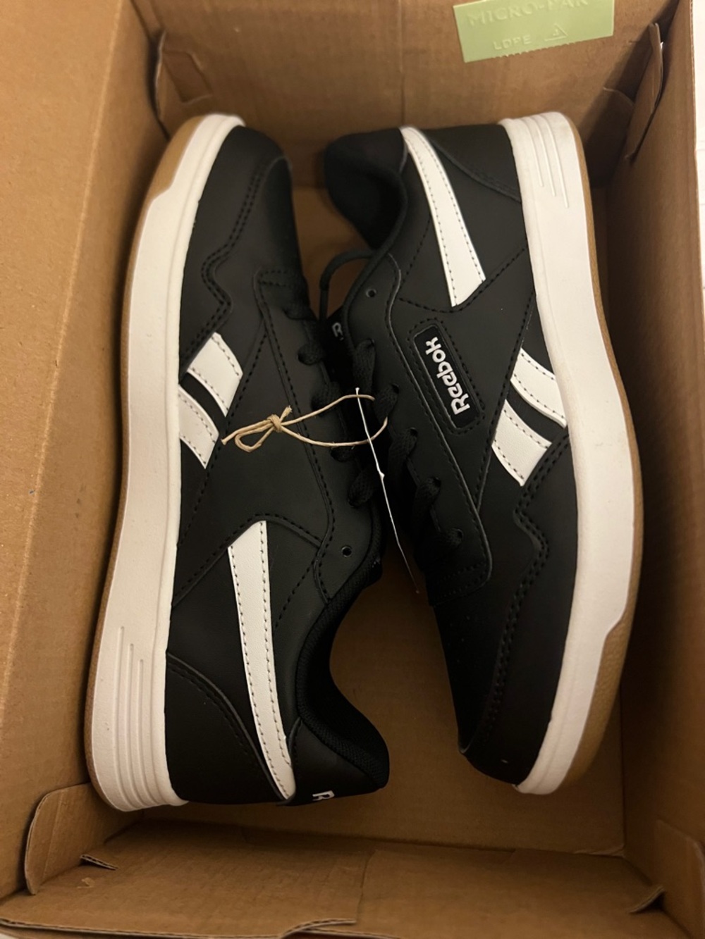 Kids Size 4 Reebok Black and White Classic Low-Top Sneakers